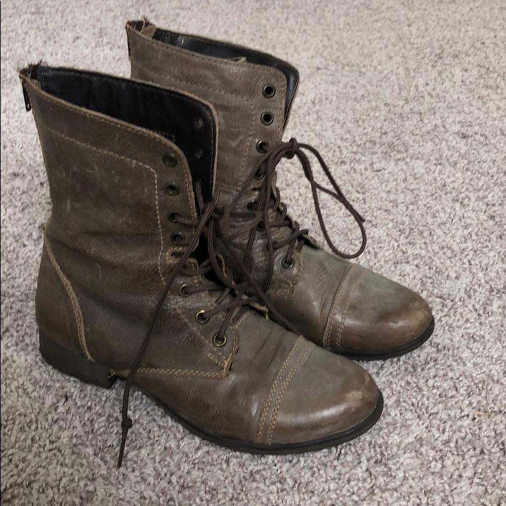Steve Madden Leather Lace Up Zipper Back Boots